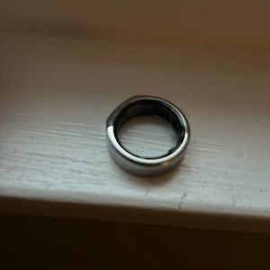 Oura Ring Size 8 | Slightly used